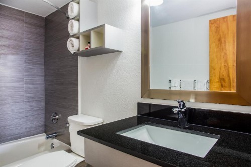 Days Inn by Wyndham Ormond Beach Mainsail Oceanfront - image 42