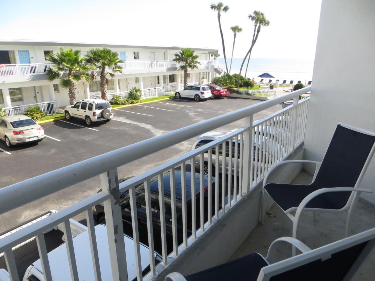 Days Inn by Wyndham Ormond Beach Mainsail Oceanfront - image 5