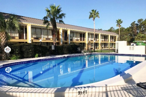 Econo Lodge Ormond Beach - image 7