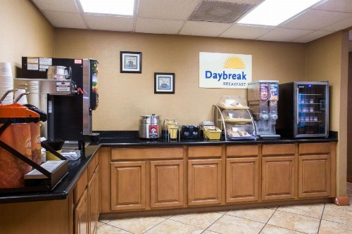 Days Inn by Wyndham Ormond Beach - image 20