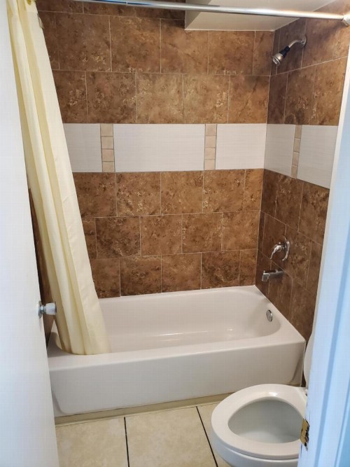 Econo Inn - Ormond Beach - image 12
