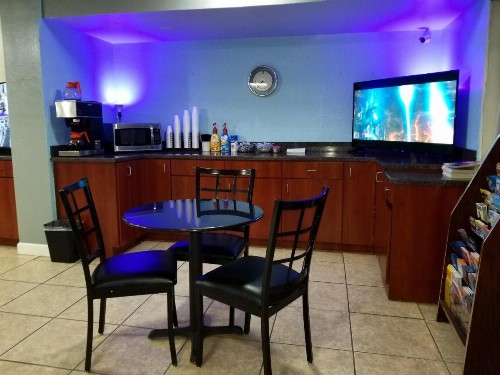 Econo Inn - Ormond Beach - image 19