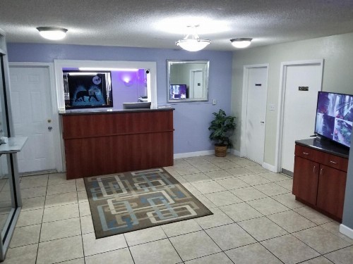 Econo Inn - Ormond Beach - image 25