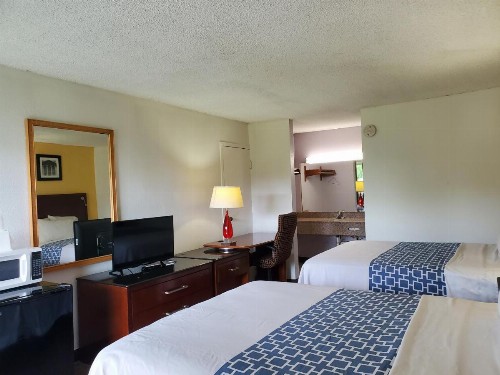 Econo Inn - Ormond Beach - image 3