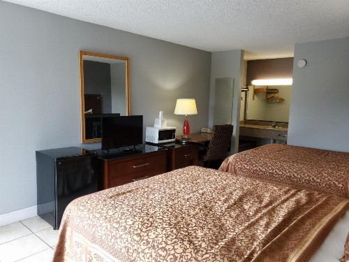 Econo Inn - Ormond Beach - image 6