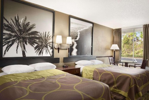 Super 8 by Wyndham Ormond Beach - image 22