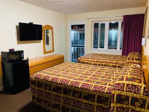 A 1 A Super Inn - image 12