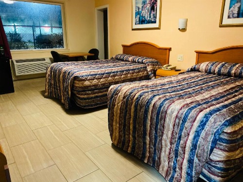 A 1 A Super Inn - image 13