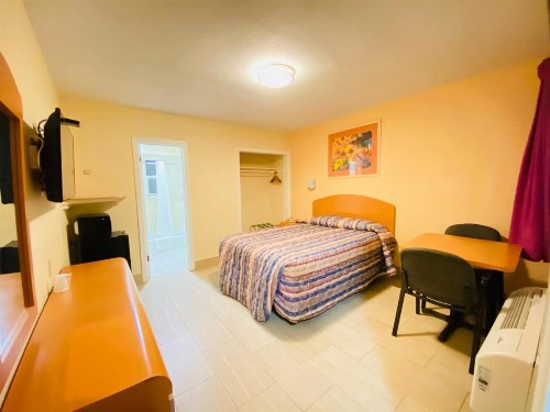 A 1 A Super Inn - image 17