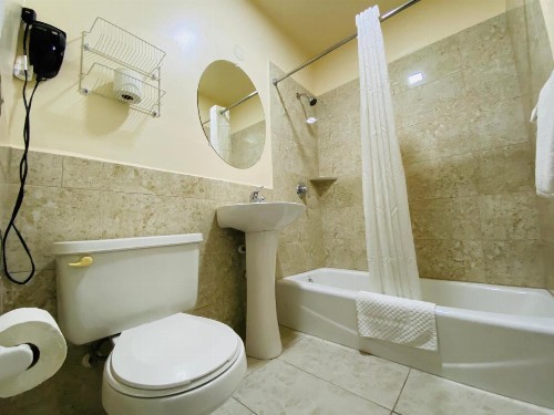 A 1 A Super Inn - image 6