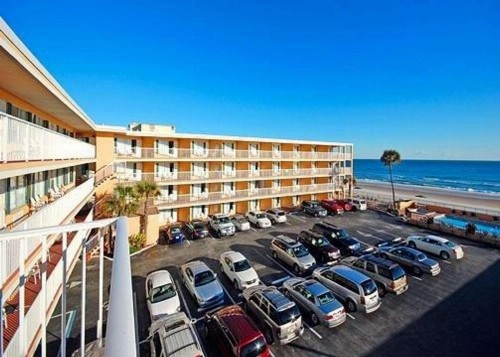 Quality Inn Oceanfront - image 1