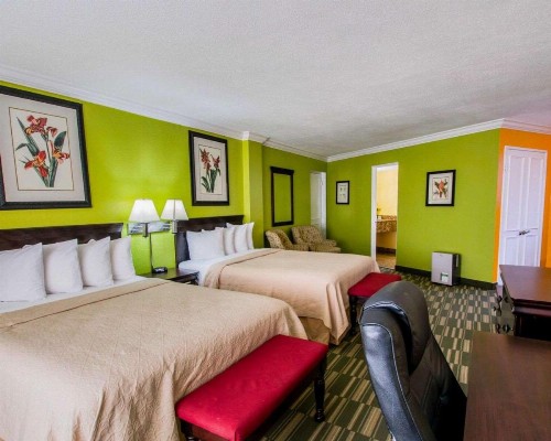 Quality Inn Oceanfront - image 21