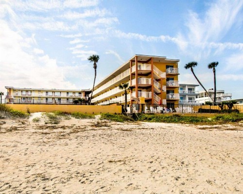 Quality Inn Oceanfront - image 23