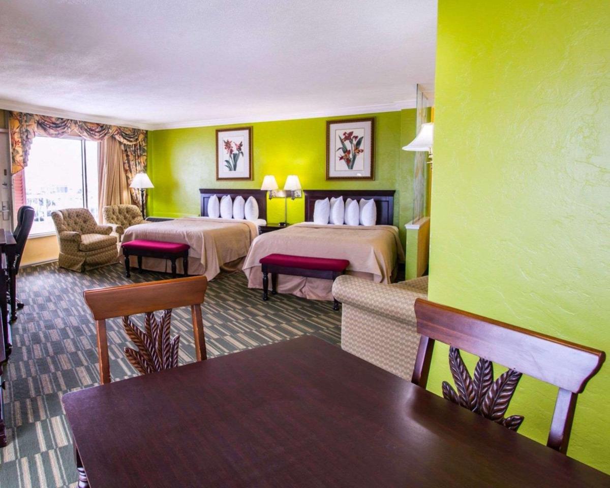 Quality Inn Oceanfront - image 5