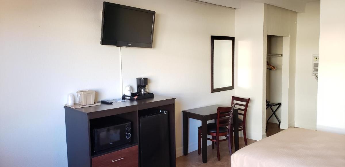 Oceanfront Inn and Suites - Ormond - image 7