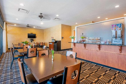 Clarion Inn Ormond Beach at Destination Daytona - image 21