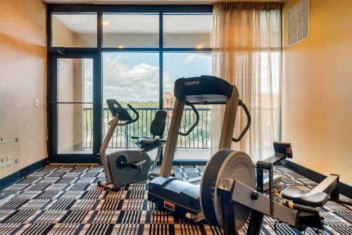 Clarion Inn Ormond Beach at Destination Daytona - image 29
