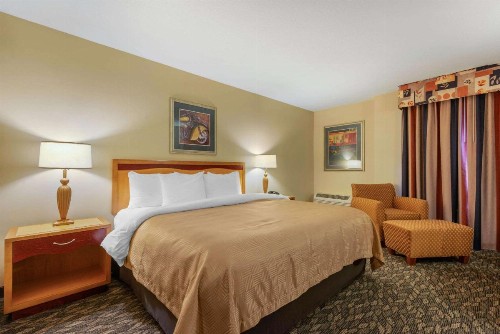 Clarion Inn Ormond Beach at Destination Daytona - image 7