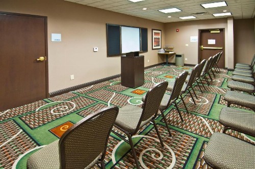 Holiday Inn Express and Suites Oro Valley an IHG Hotel - image 14