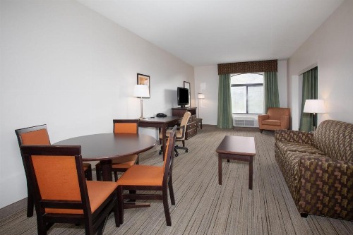 Holiday Inn Express and Suites Oro Valley an IHG Hotel - image 17
