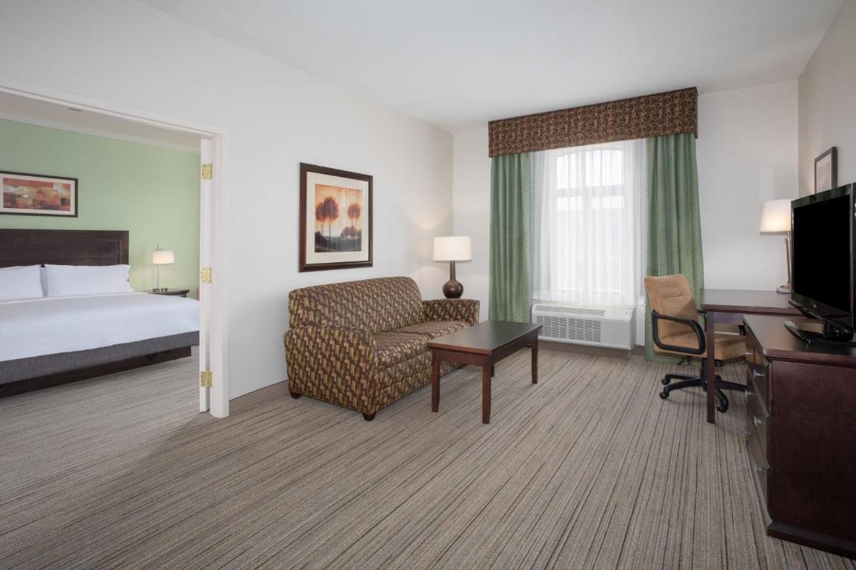 Holiday Inn Express and Suites Oro Valley an IHG Hotel - image 2