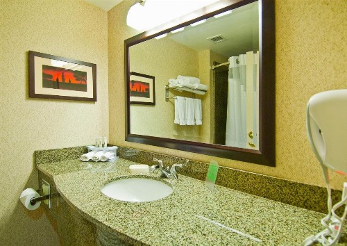 Holiday Inn Express and Suites Oro Valley an IHG Hotel - image 40
