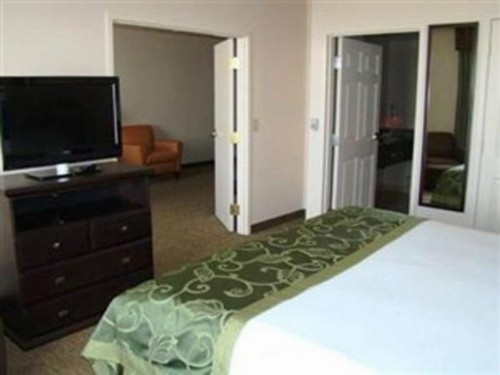 Holiday Inn Express and Suites Oro Valley an IHG Hotel - image 44