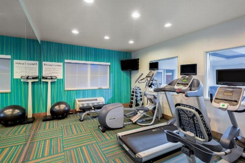 Holiday Inn Express Hotel & Suites Oroville Southwest - image 12