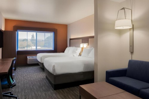Holiday Inn Express Hotel & Suites Oroville Southwest - image 41