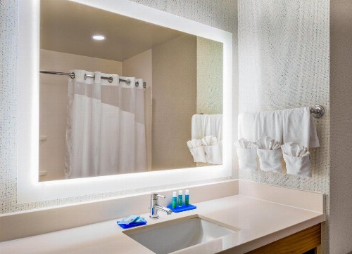 Holiday Inn Express Hotel & Suites Oroville Southwest - image 47