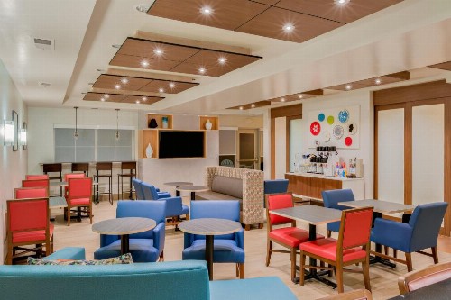 Holiday Inn Express Hotel & Suites Oroville Southwest - image 8