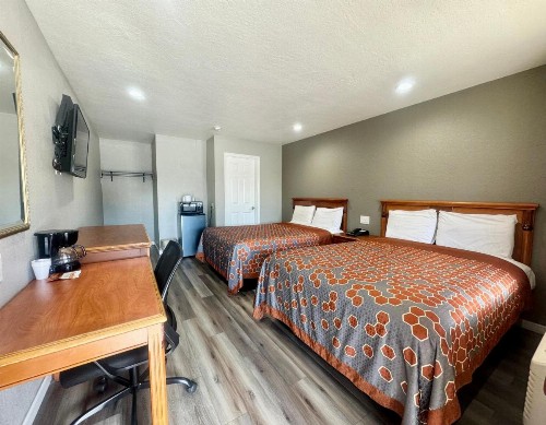 Villa Court Inn Oroville - image 2