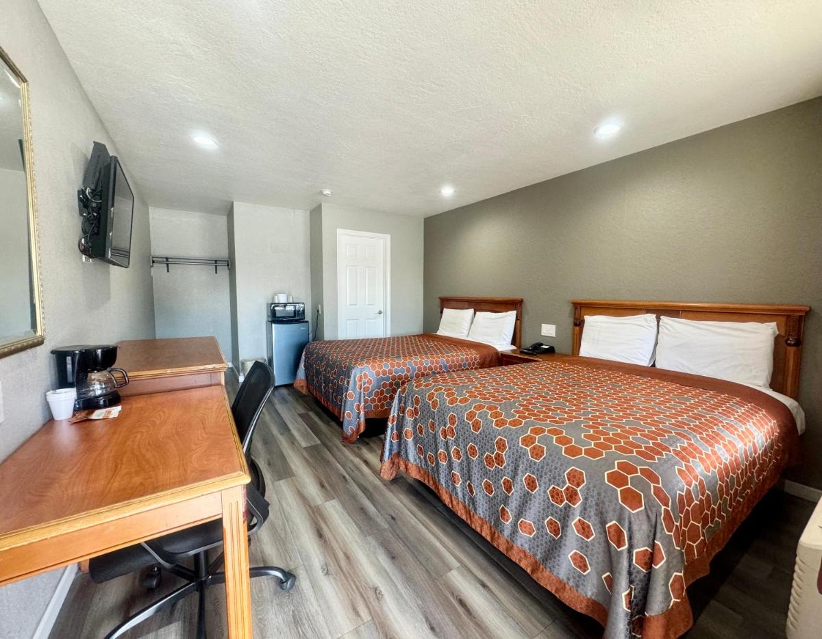 Villa Court Inn Oroville - image 2