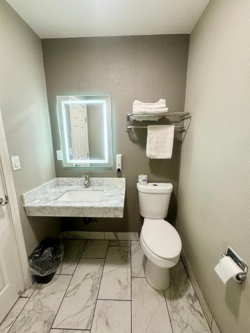 Villa Court Inn Oroville - image 6