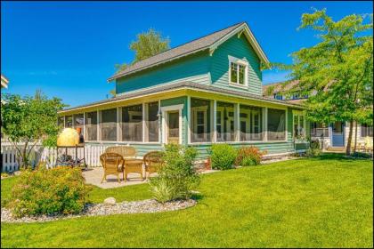 Danny's Veranda