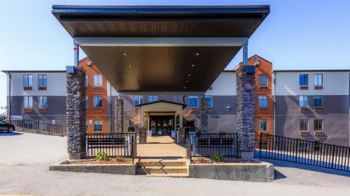 Holiday Inn Express Osage Beach - Lake of the Ozarks an IHG Hotel - image 1
