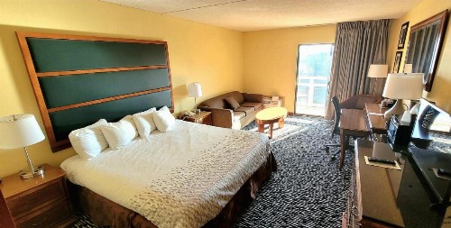 Inn at Grand Glaize - image 35