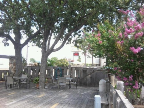 Quail's Nest Inn & Suites - image 10