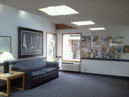 Quail's Nest Inn & Suites - image 6