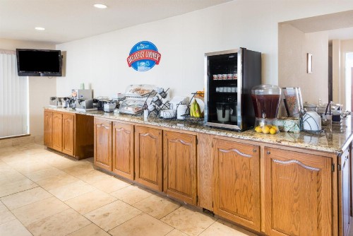 Baymont by Wyndham Osage Beach - image 14