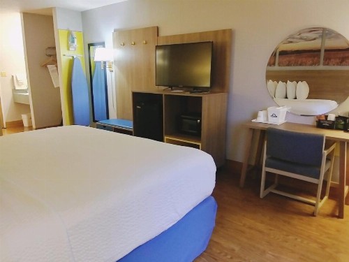 Days Inn by Wyndham Osage Beach Lake of the Ozarks - image 20