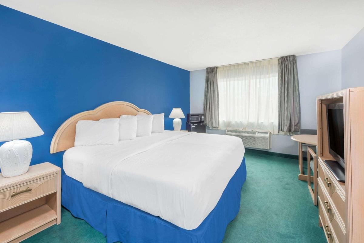 Days Inn by Wyndham Osage Beach Lake of the Ozarks - image 3