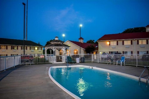 Days Inn by Wyndham Osage Beach Lake of the Ozarks - image 35