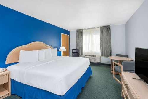 Days Inn by Wyndham Osage Beach Lake of the Ozarks - image 6