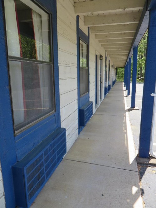 Scottish Inns Motel - Osage Beach - image 22