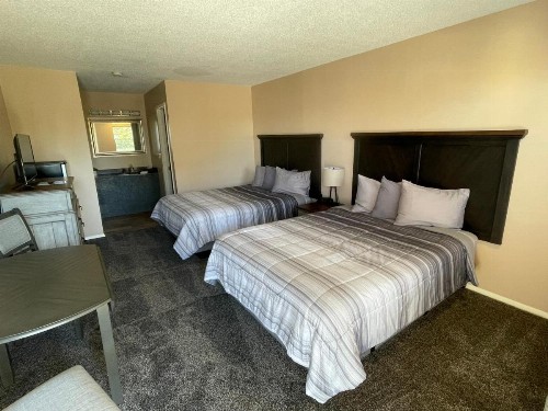 Scottish Inns Motel - Osage Beach - image 4