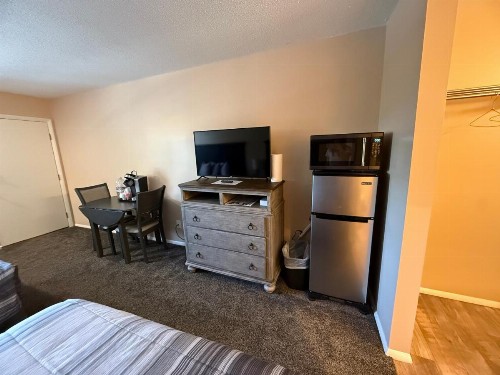 Scottish Inns Motel - Osage Beach - image 48