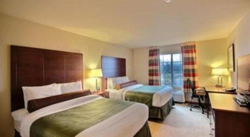 AmericInn by Wyndham Oshkosh - image 15