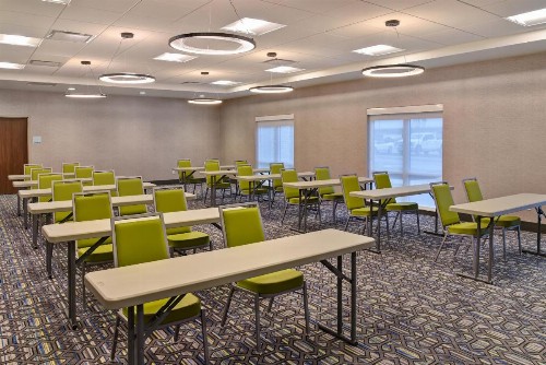 Holiday Inn Express & Suites - Ottawa