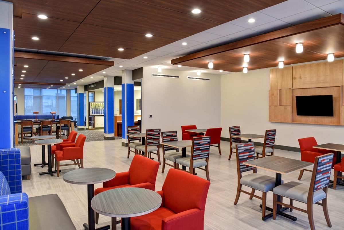 Holiday Inn Express & Suites - Ottawa - image 4